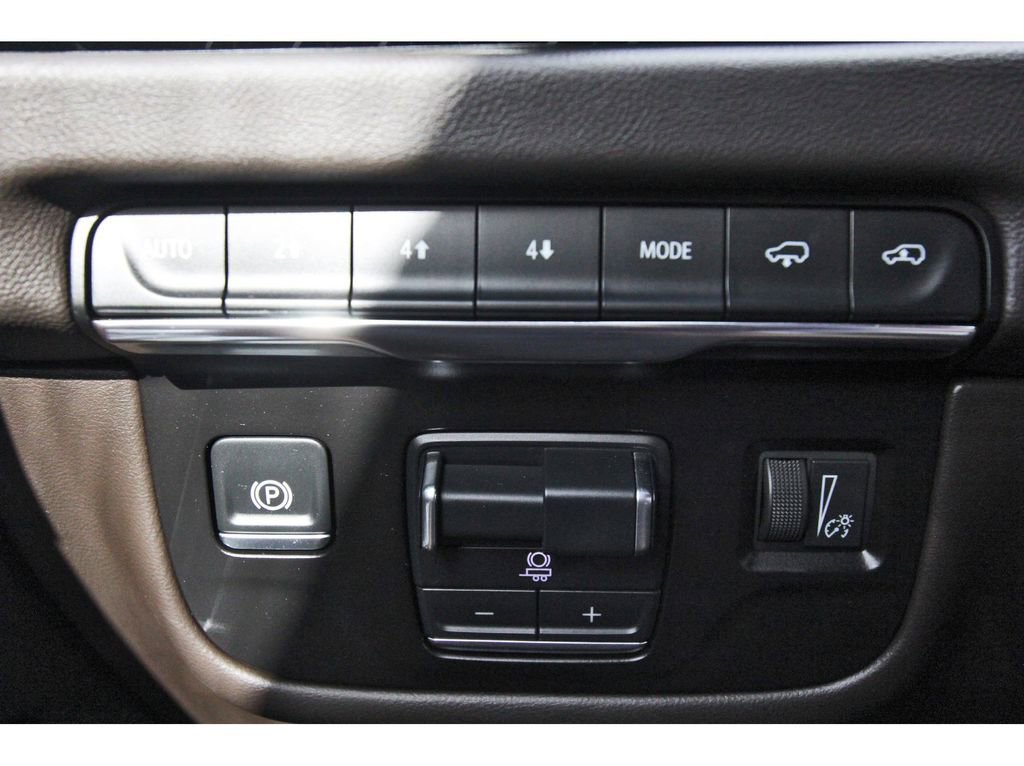 Used 2025 Cadillac Escalade Premium Luxury w/ Touring Package image 20