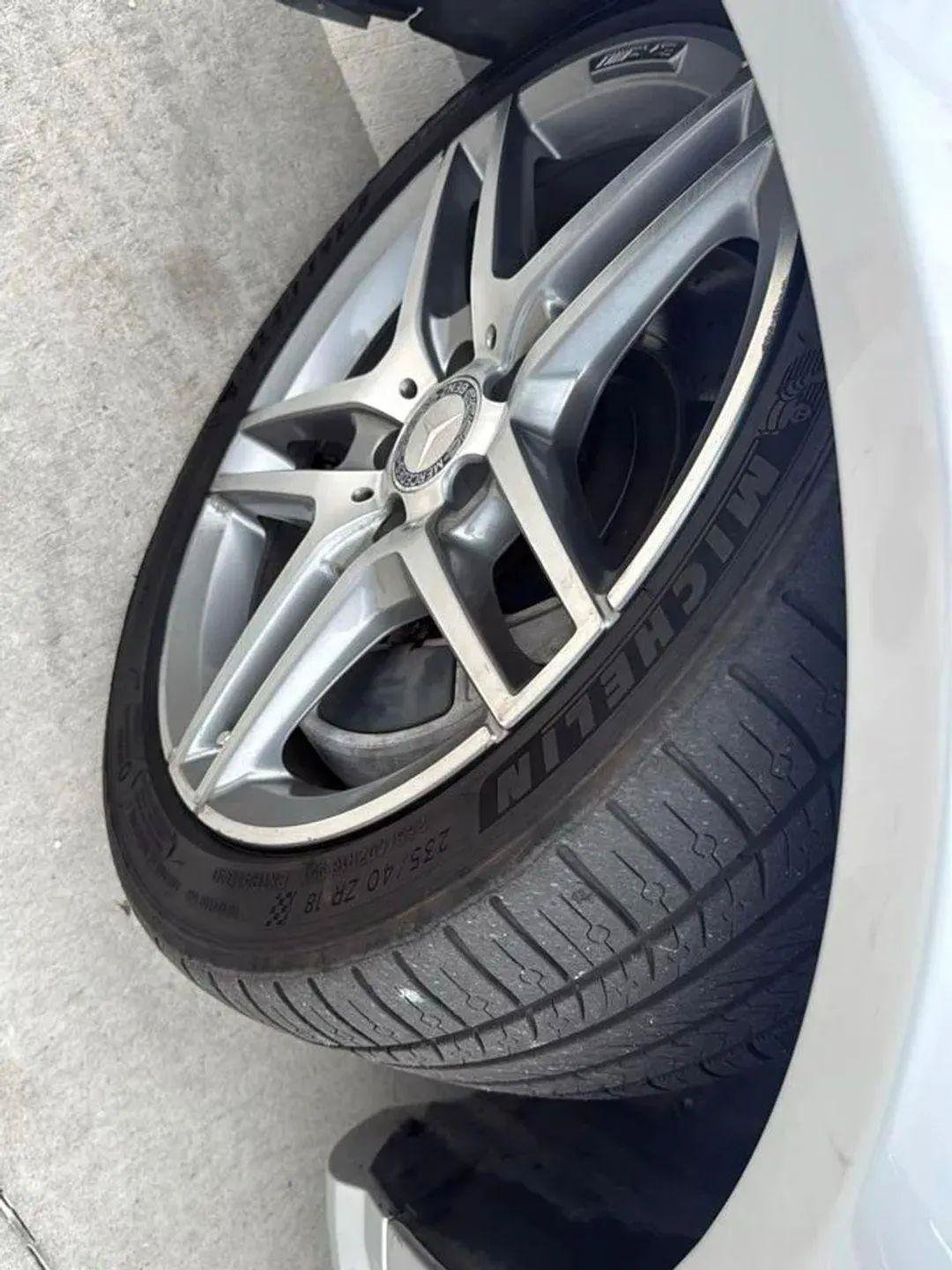 Used 2014 Mercedes-Benz E 550 Cabriolet image 2