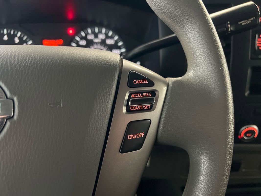 Used 2017 Nissan NV 3500 SV image 75