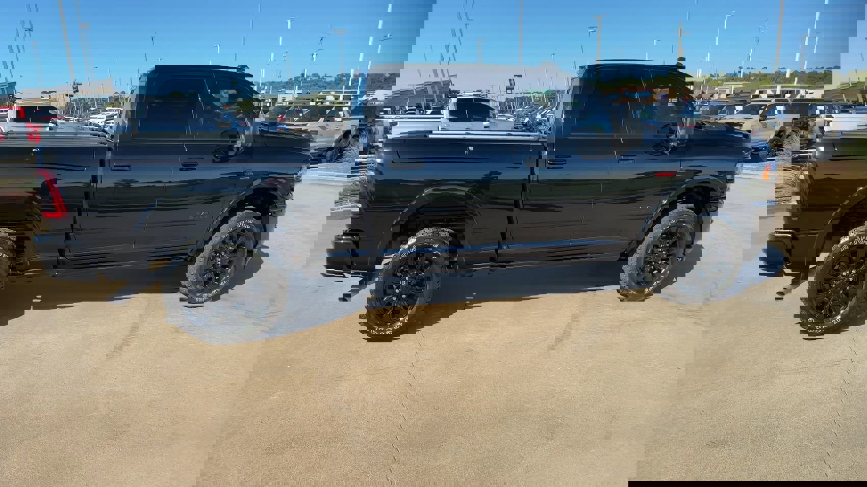 Used 2024 RAM 2500 Limited image 9