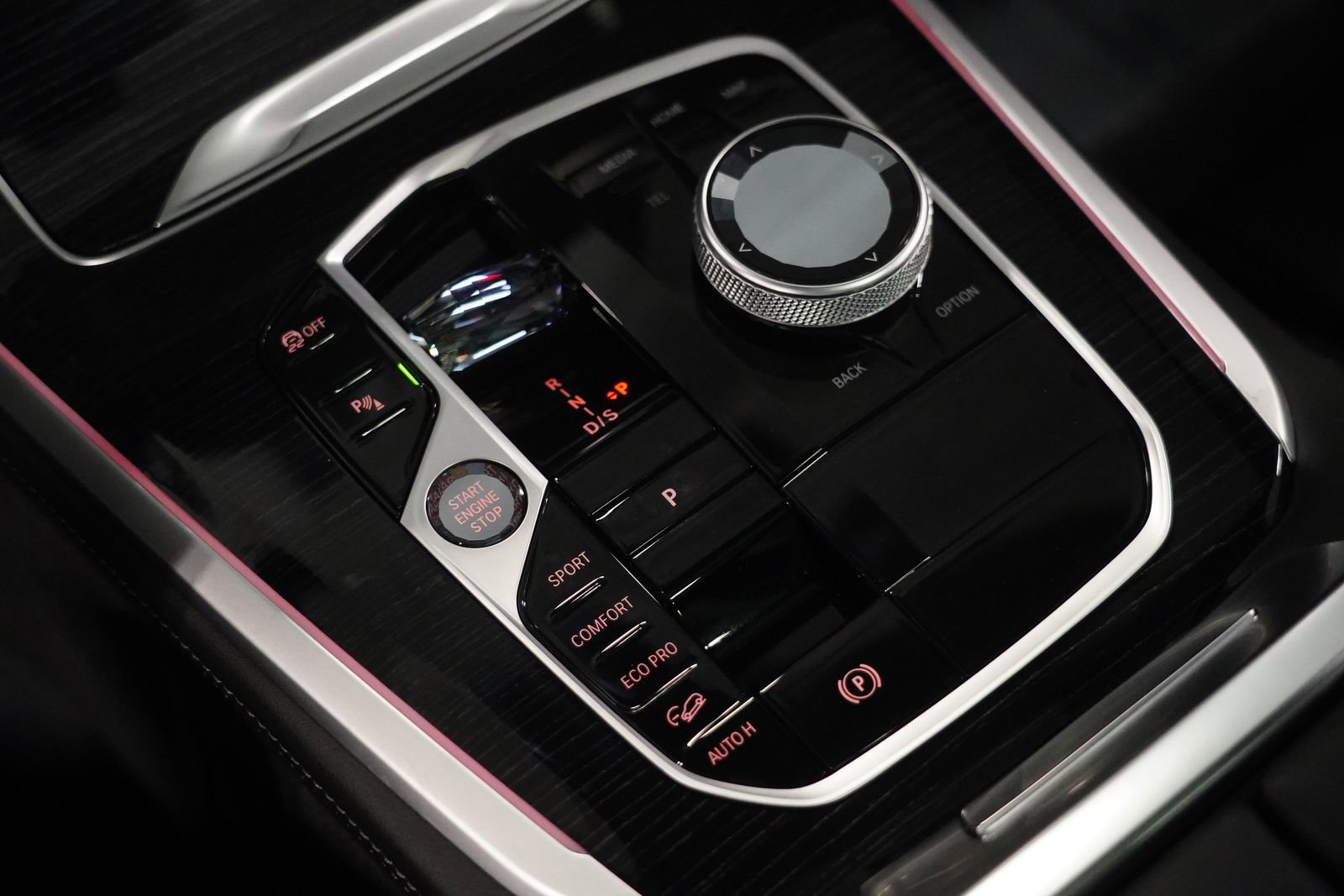 Used 2025 BMW X5 M60i image 25