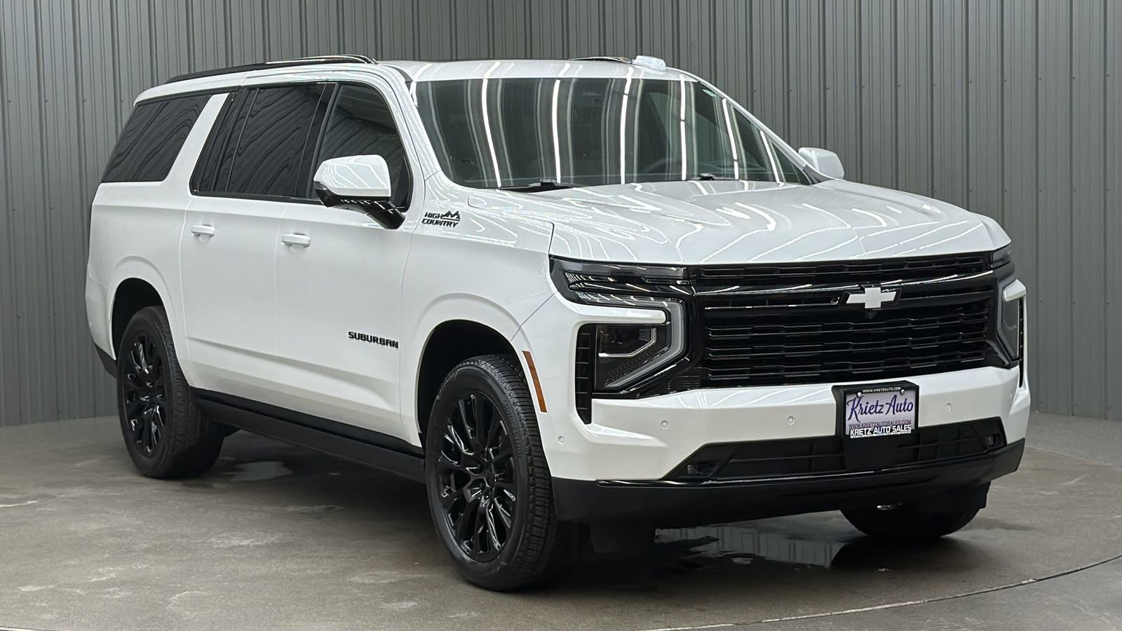 Used 2025 Chevrolet Suburban High Country image 7