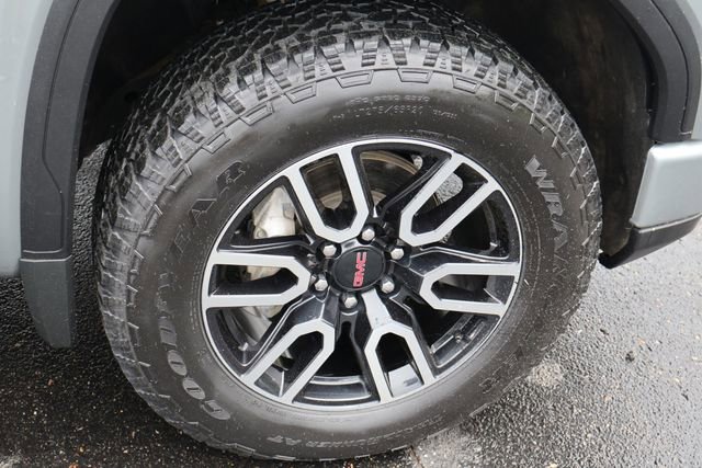 Used 2025 GMC Sierra 1500 AT4 w/ AT4 Premium Package AWD/4WD image 30