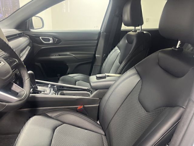 New 2026 Jeep Compass Latitude AWD/4WD image 8