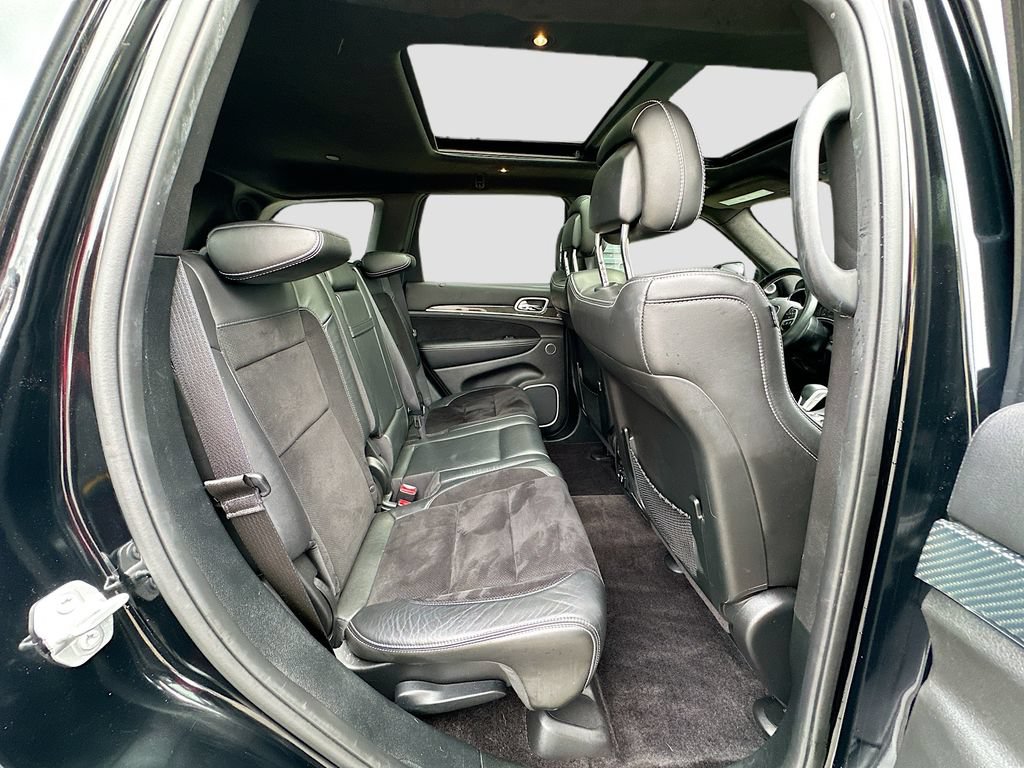 Used 2018 Jeep Grand Cherokee SRT AWD/4WD image 28