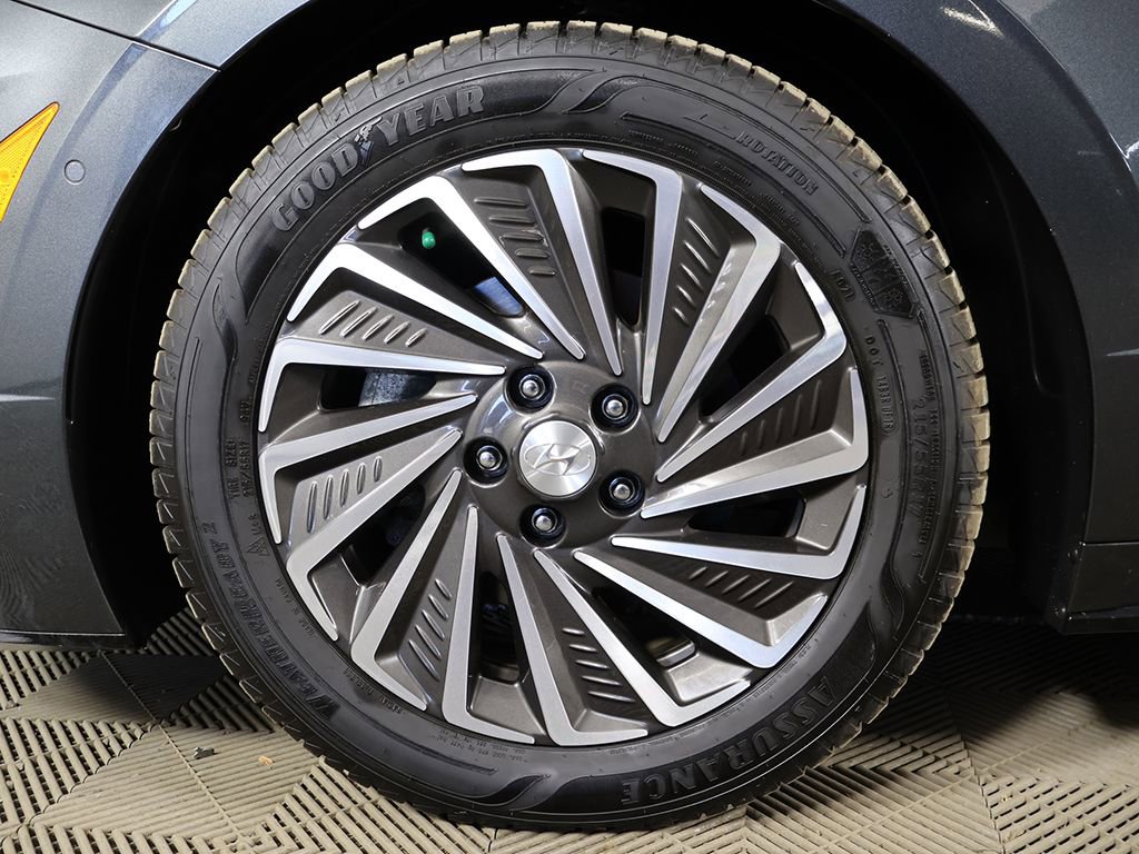 Used 2023 Hyundai Sonata Limited FWD image 24