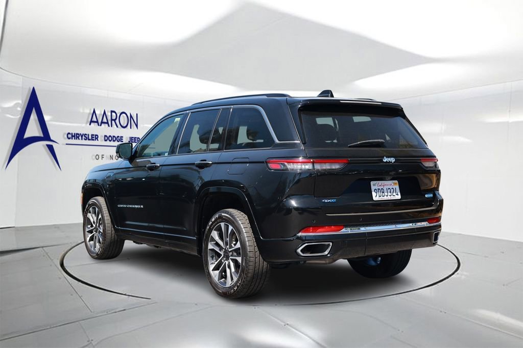 Used 2022 Jeep Grand Cherokee Overland AWD/4WD image 2