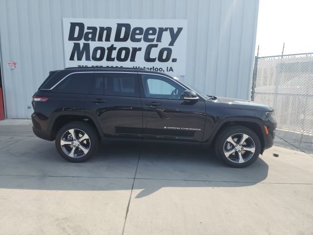 New 2025 Jeep Grand Cherokee Limited w/ Luxury Tech Group II image 13