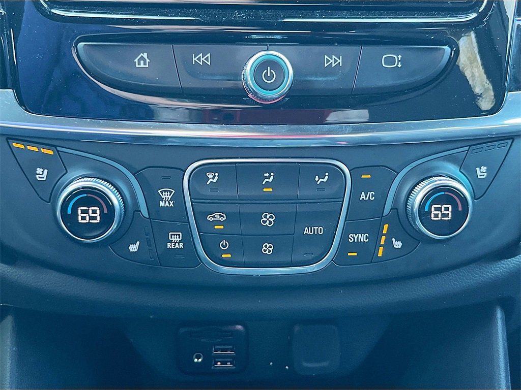 Used 2023 Chevrolet Traverse High Country image 21