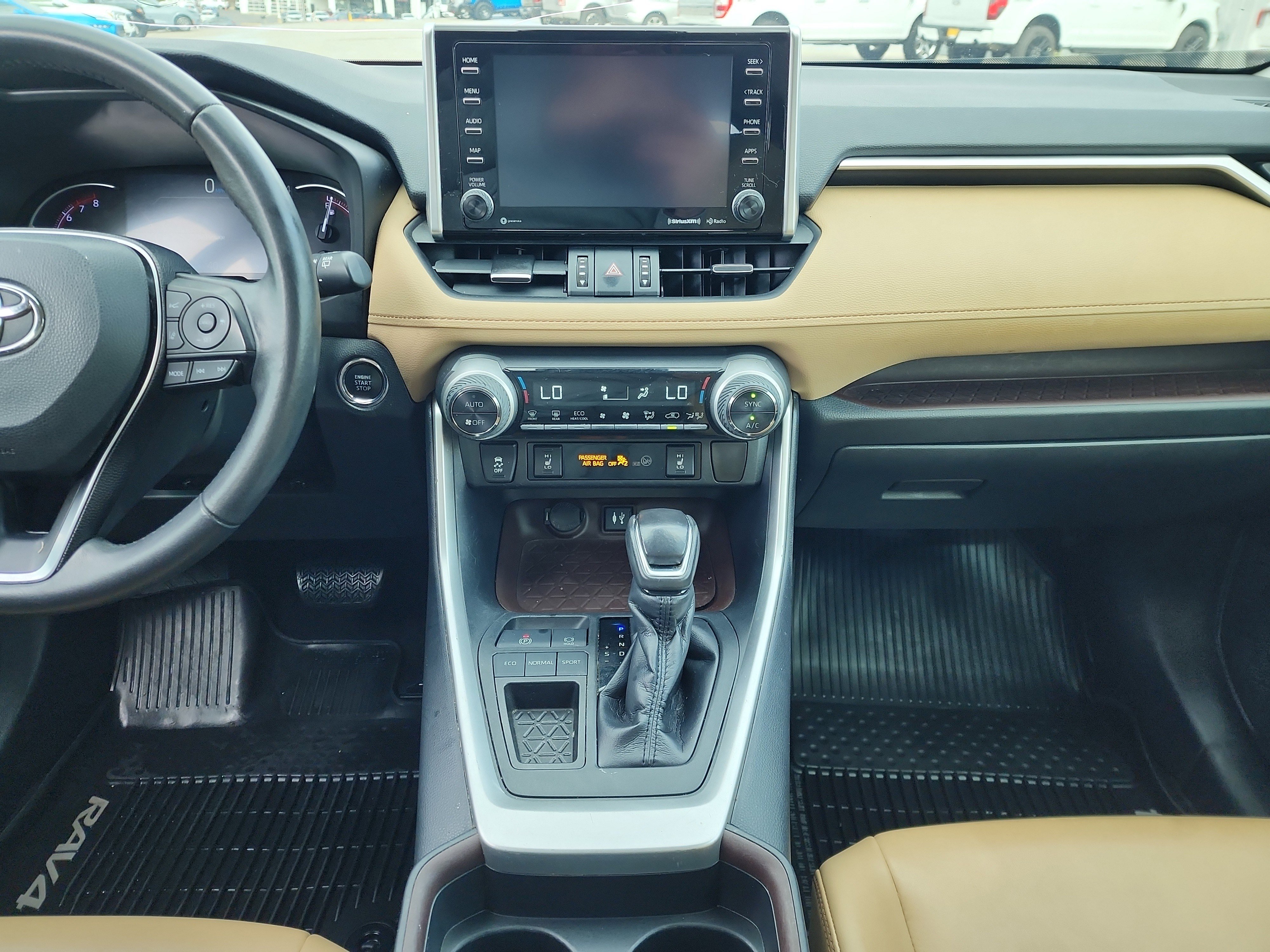 Used 2019 Toyota RAV4 Limited image 22