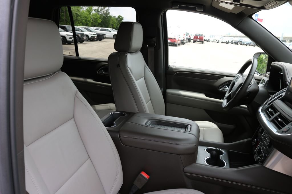 Used 2022 Chevrolet Tahoe Z71 w/ Luxury Package image 20