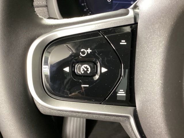 New 2026 Volvo XC90 B6 Ultra w/ Protection Package image 30