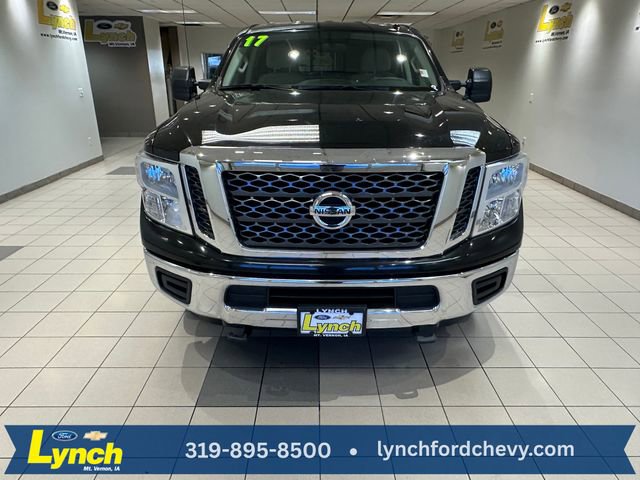 Used 2017 Nissan Titan SV image 18