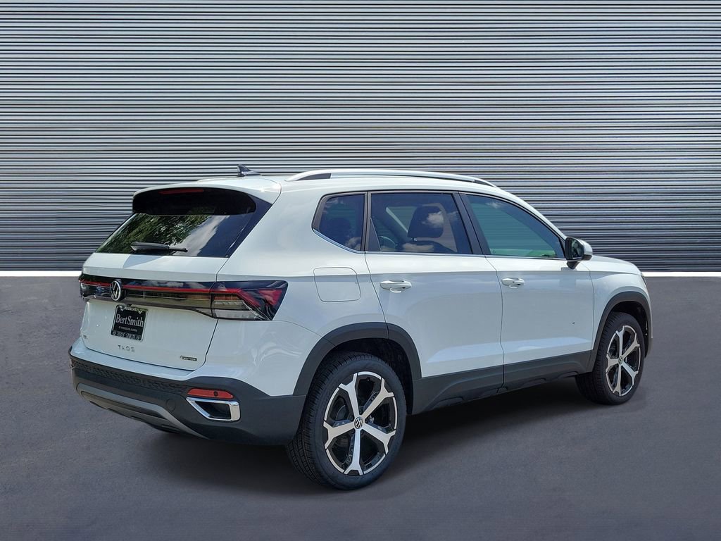 New 2026 Volkswagen Taos SEL image 3