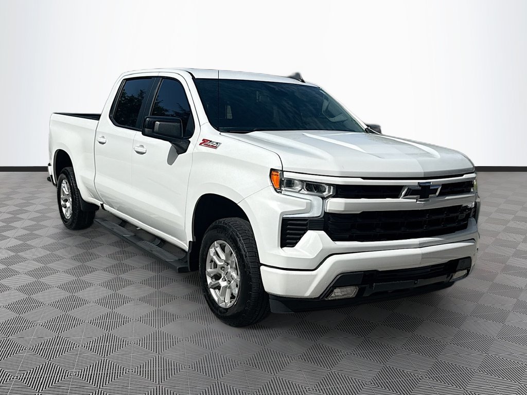 Used 2024 Chevrolet Silverado 1500 RST w/ Z71 Off-Road Package AWD/4WD image 4
