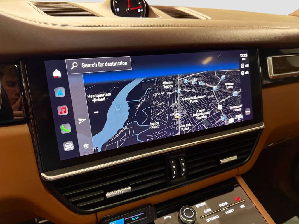 Certified 2023 Porsche Cayenne Turbo AWD/4WD image 14