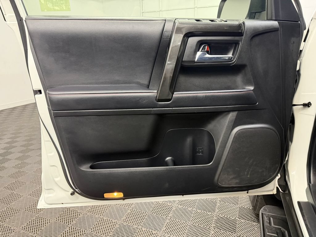 Used 2021 Toyota 4Runner TRD Off-Road AWD/4WD image 13