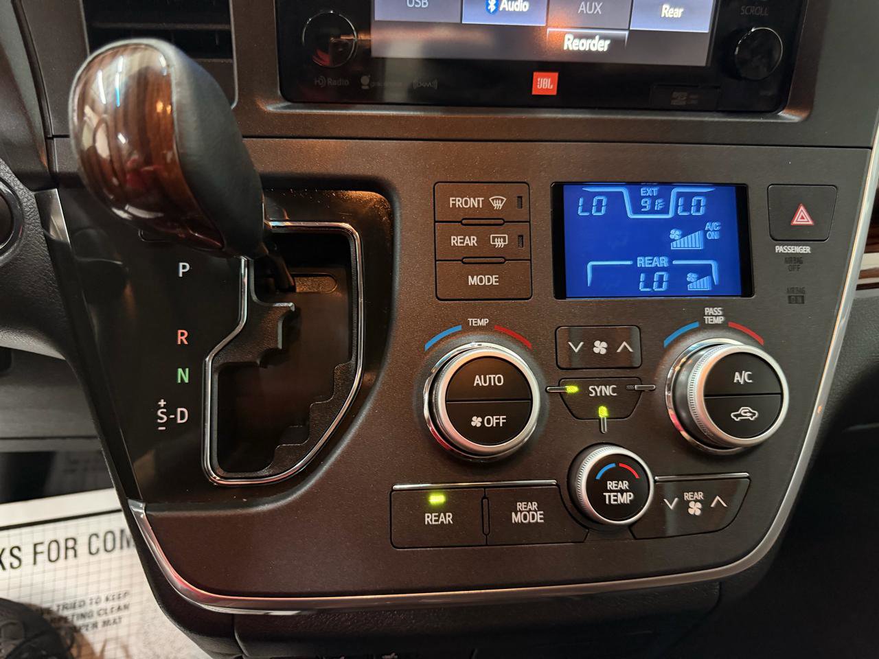 Used 2017 Toyota Sienna Limited Premium w/ Advanced Technology Package FWD image 26