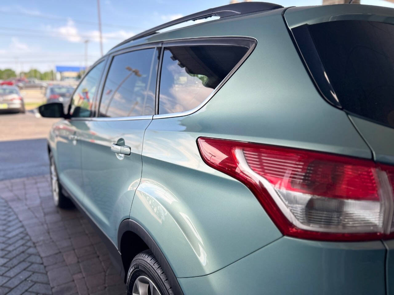 Used 2013 Ford Escape SEL FWD image 9