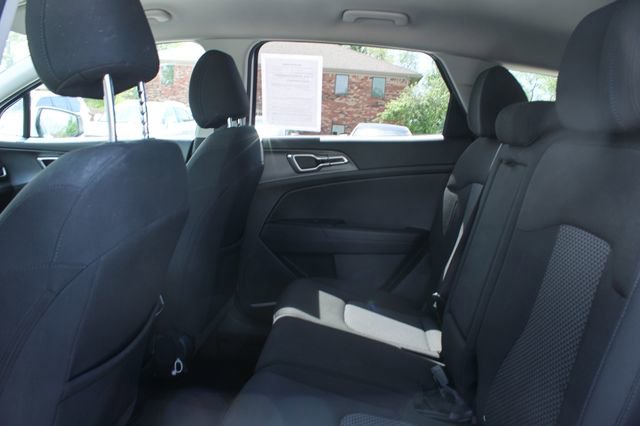 Used 2023 Kia Sportage LX FWD image 31