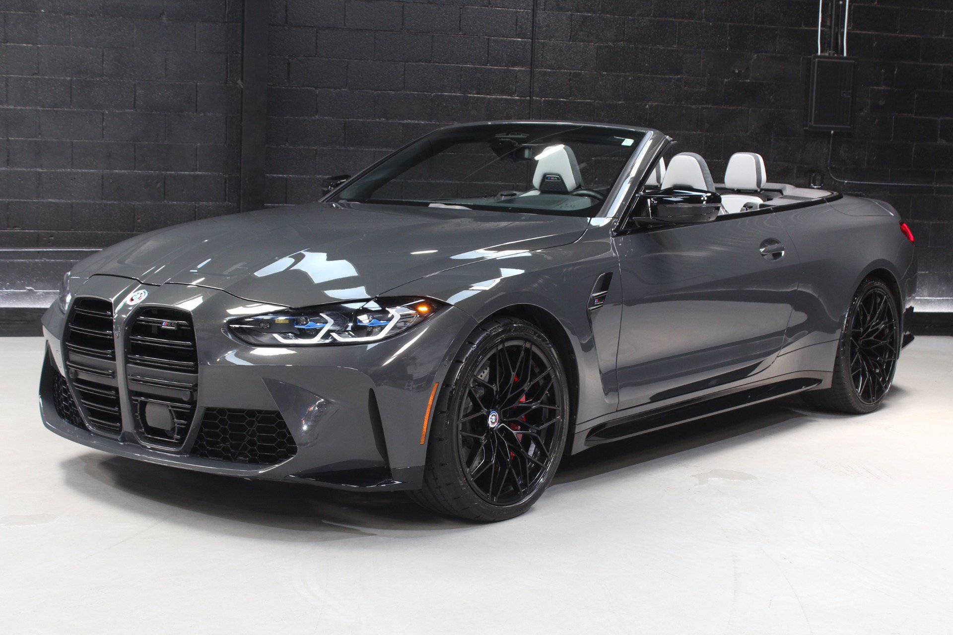 Used 2022 BMW M4 xDrive Competition AWD/4WD image 4