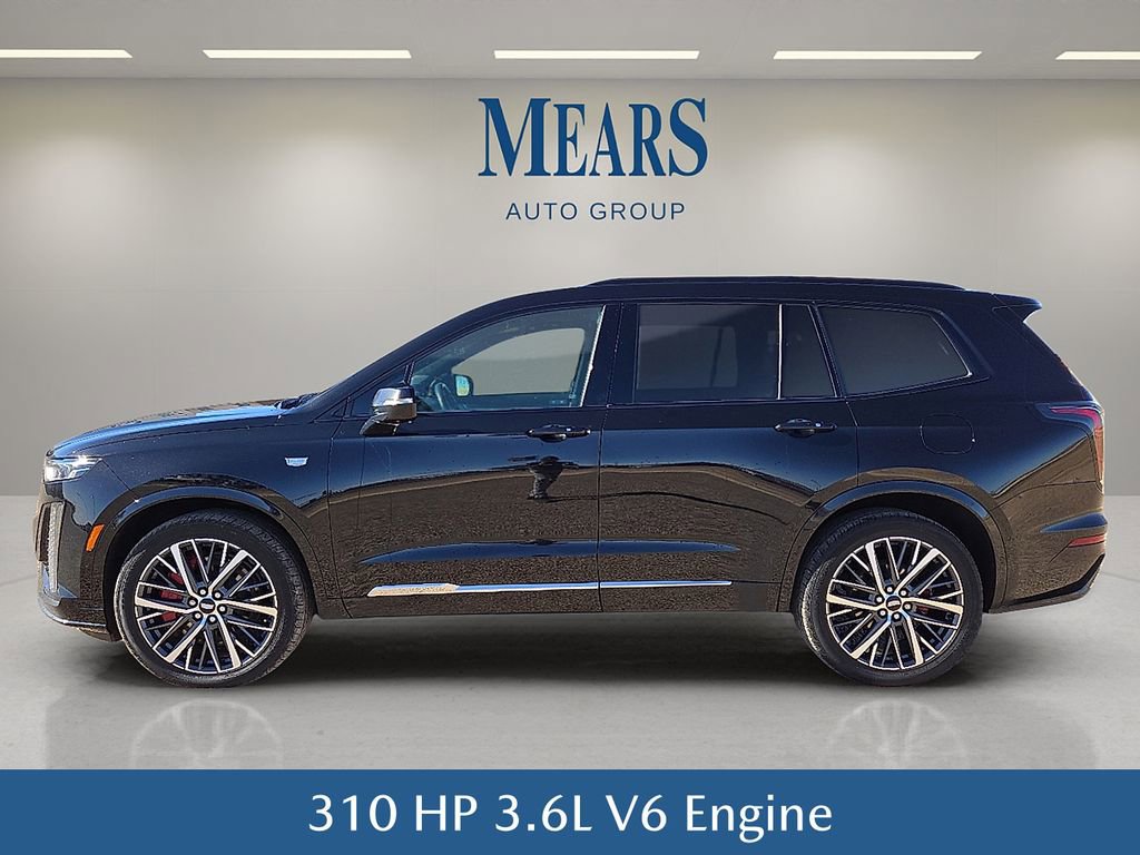 Used 2024 Cadillac XT6 Sport w/ Platinum Package image 3
