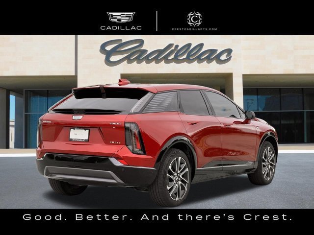 Certified 2025 Cadillac Optiq Sport 2 w/ LPO, Floor Liner Package AWD/4WD image 3
