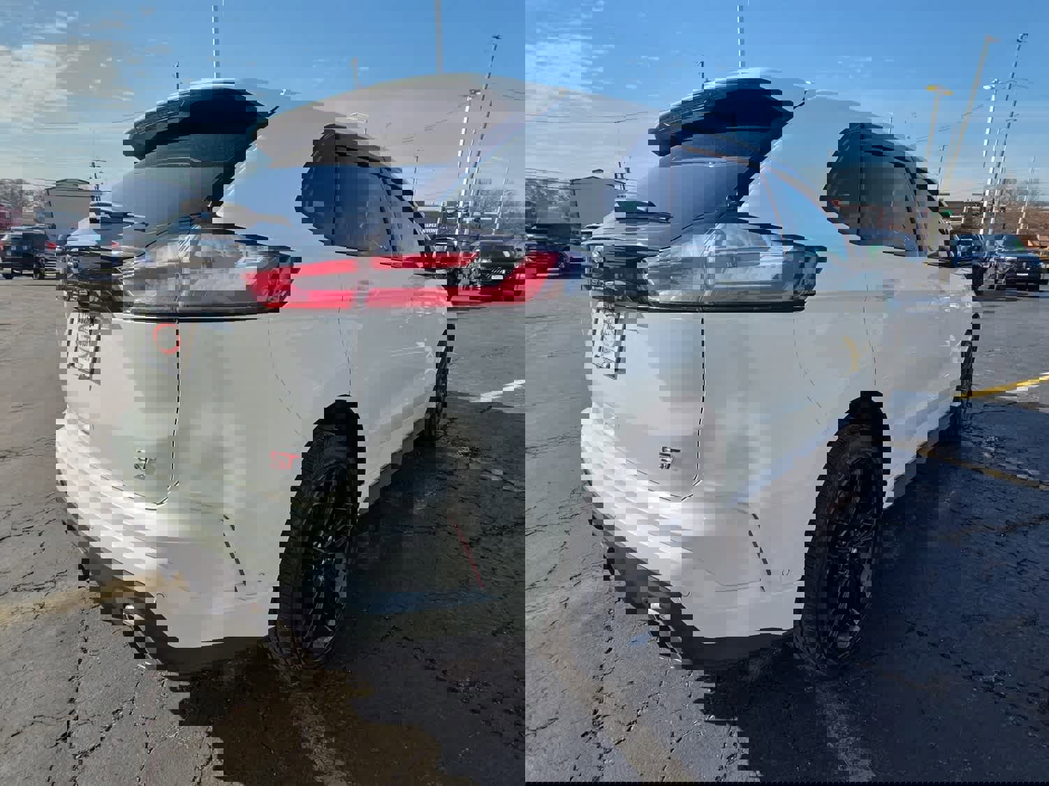 Used 2022 Ford Edge ST w/ Equipment Group 401A image 5