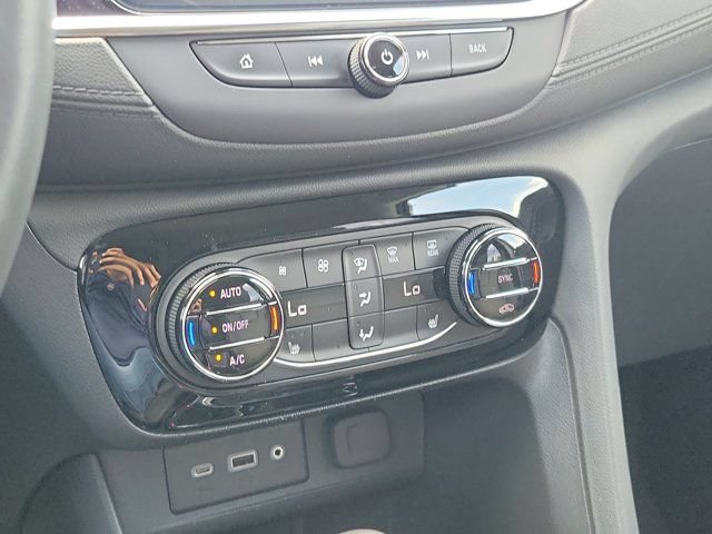 Used 2023 Buick Encore GX Select w/ Sport Touring Package FWD image 27