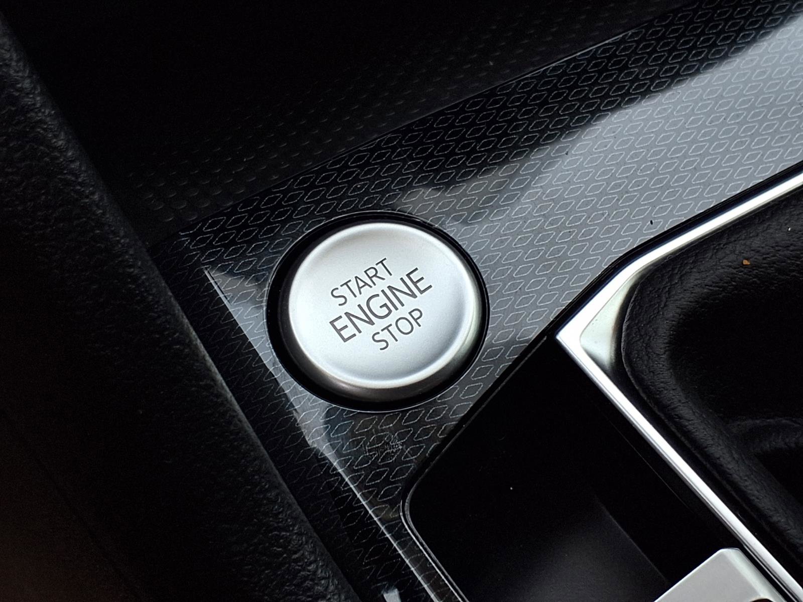 New 2026 Volkswagen Taos S FWD image 19