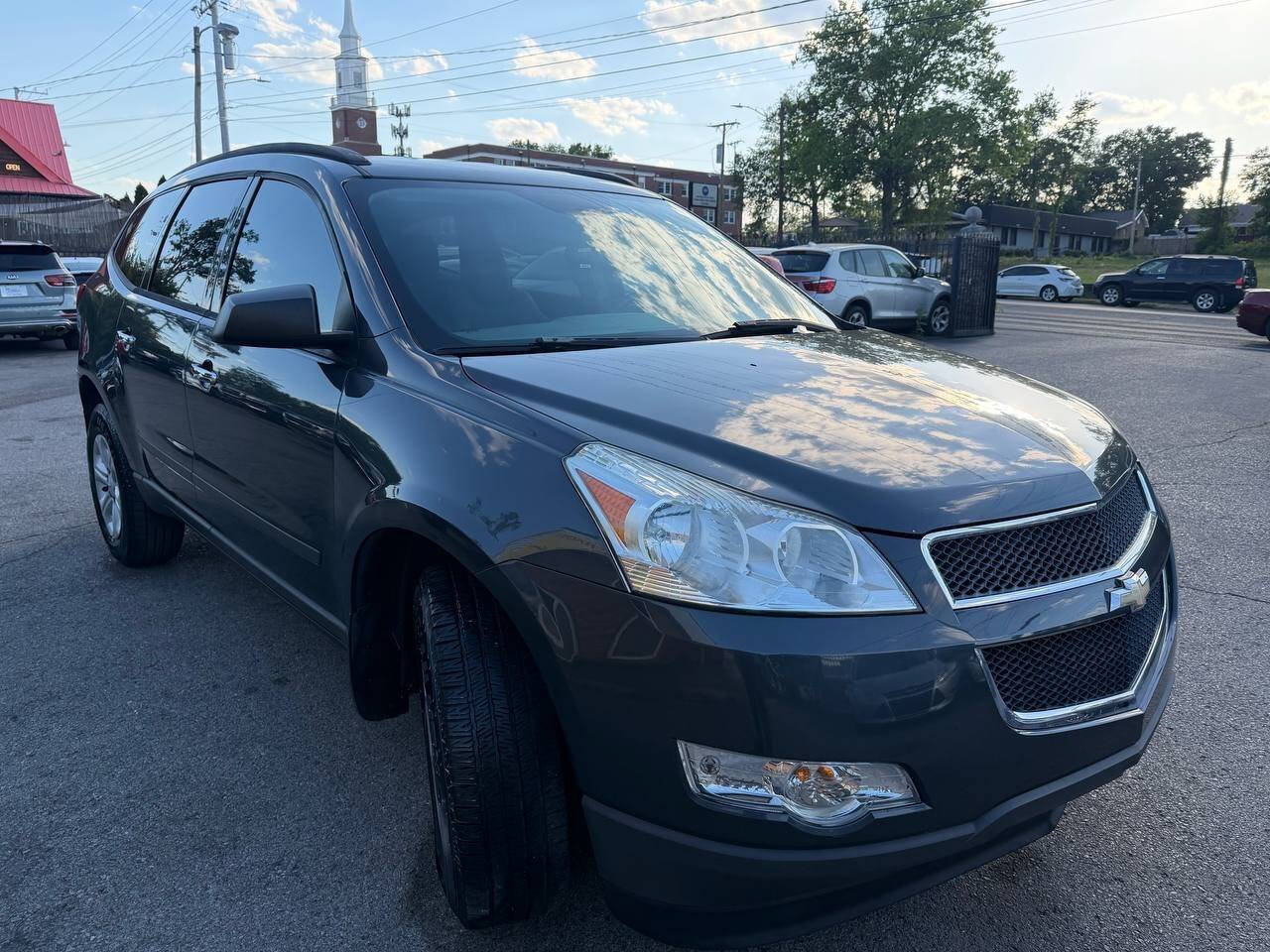 Used 2011 Chevrolet Traverse LS FWD image 8
