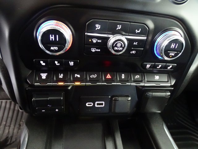 Certified 2023 GMC Sierra 3500 SLT w/ SLT Preferred Package image 12