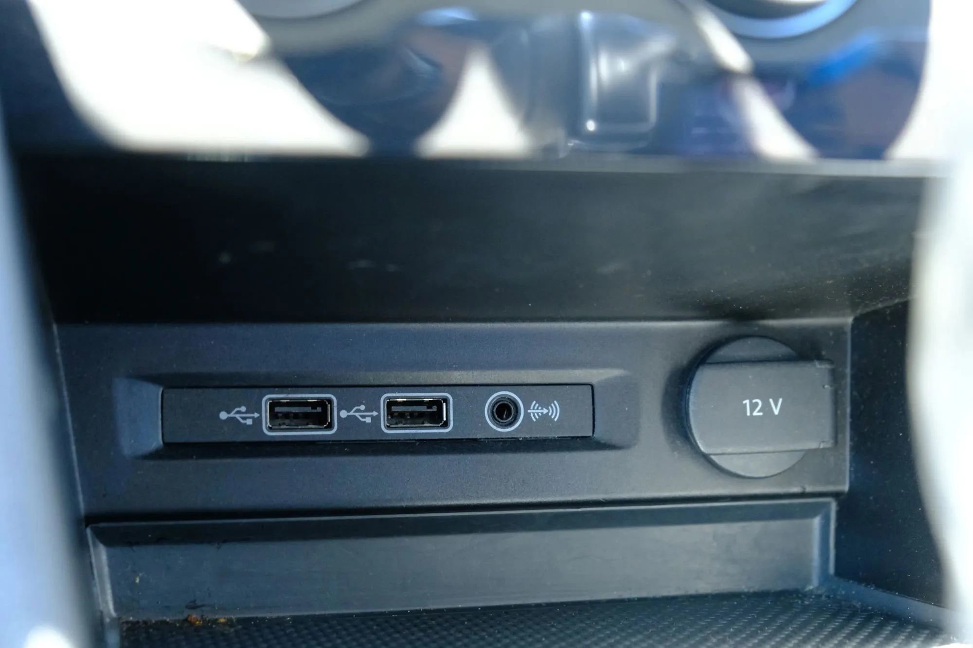 Used 2018 Volkswagen Tiguan SE FWD image 33