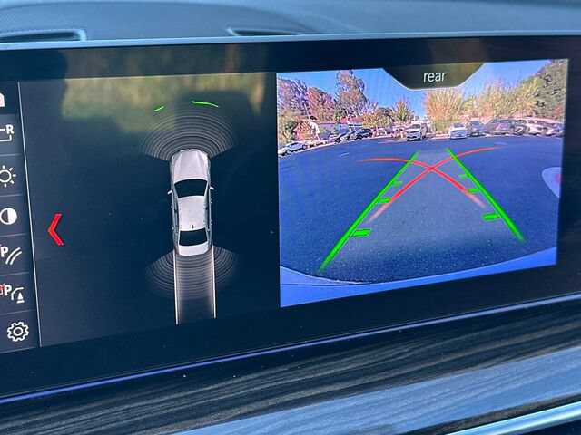 Used 2019 BMW 530e w/ Convenience Package RWD image 23