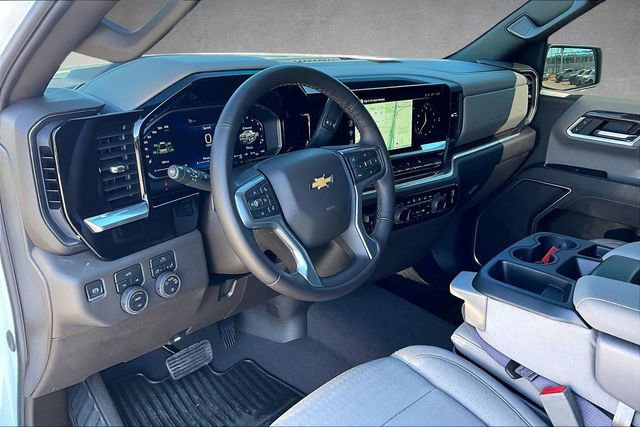 Used 2026 Chevrolet Silverado 1500 LT AWD/4WD image 13