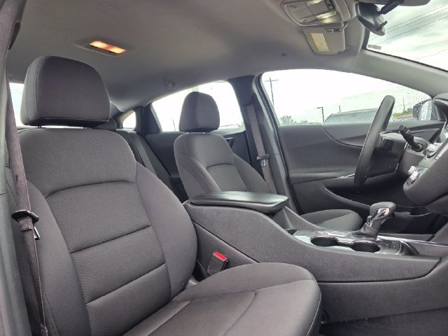 Used 2025 Chevrolet Malibu LT FWD image 17
