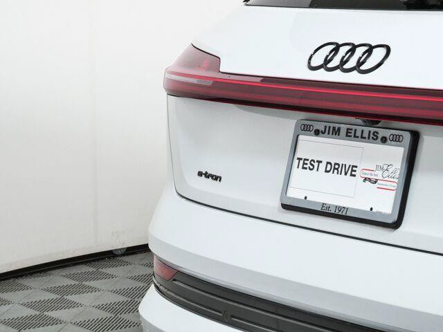 Used 2023 Audi e-tron Chronos w/ Chronos Package AWD/4WD image 40