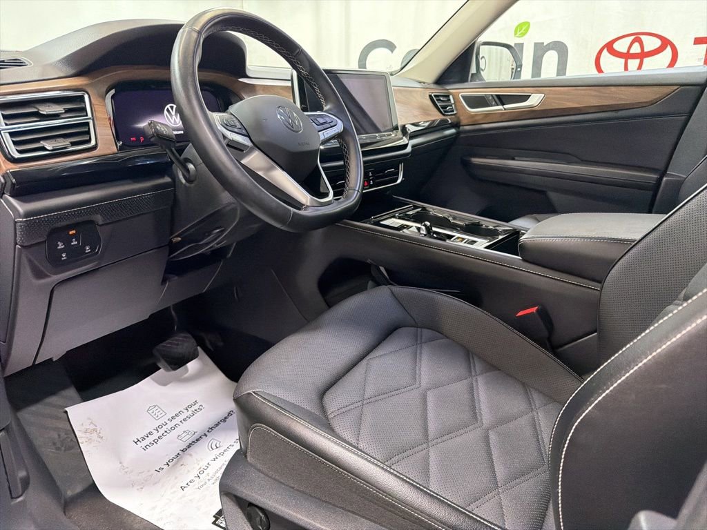 Used 2025 Volkswagen Atlas SE AWD/4WD image 22
