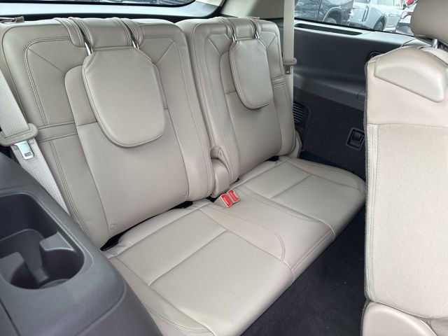 Used 2023 Lincoln Aviator Reserve w/ Class IV Trailer Tow Package AWD/4WD image 9