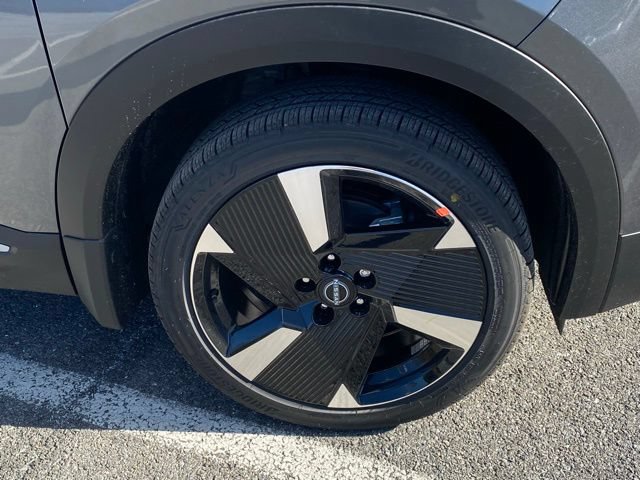 New 2026 Nissan Kicks SR AWD/4WD image 11