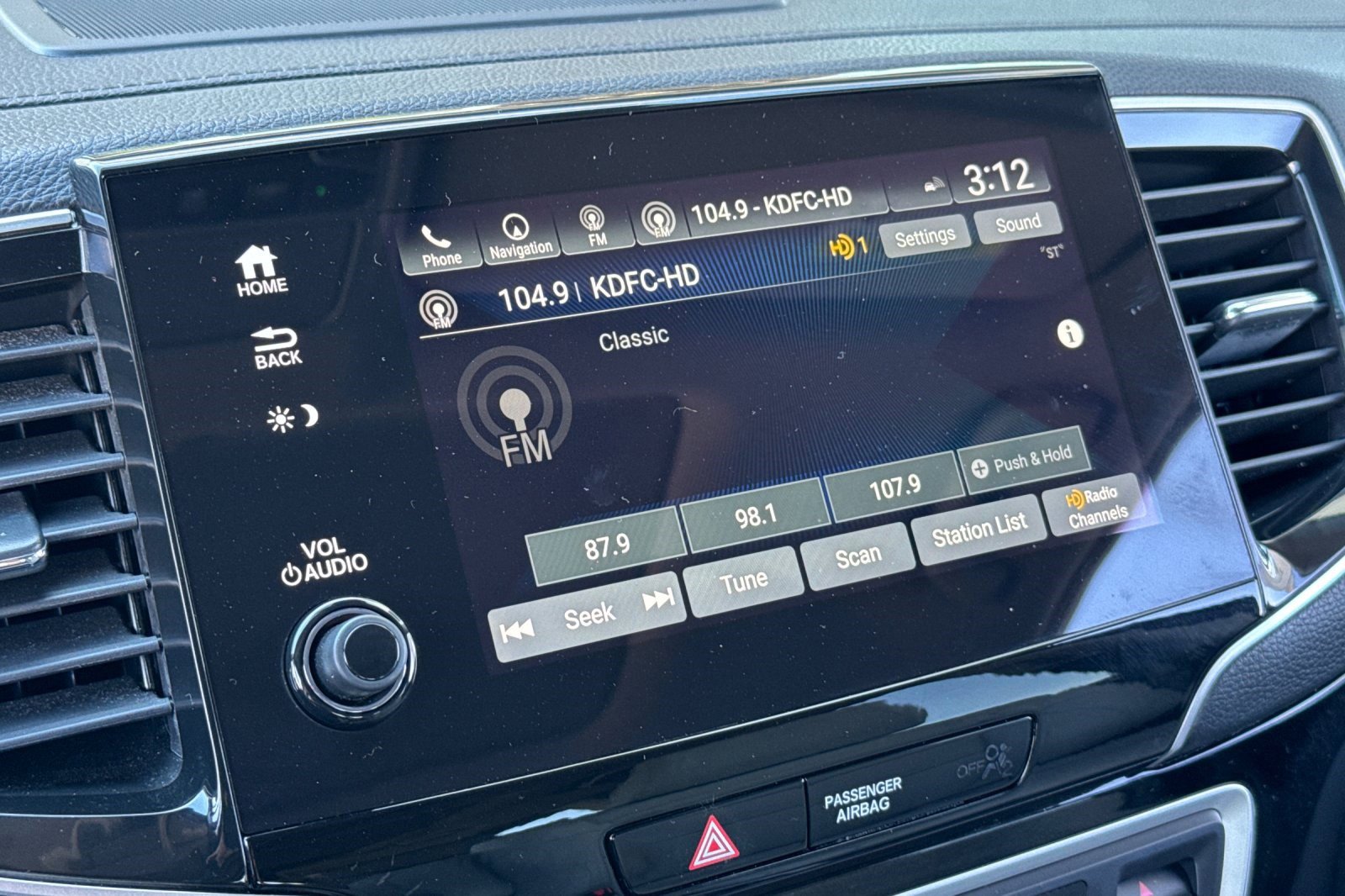 Used 2021 Honda Pilot Elite image 25