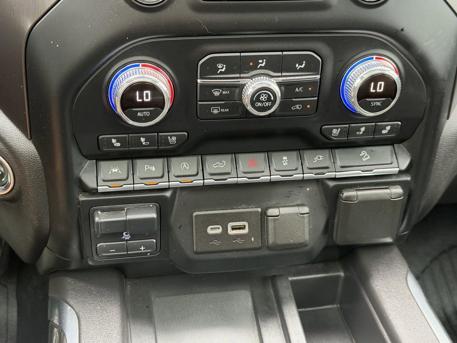 Used 2021 GMC Sierra 1500 AT4 w/ AT4 Premium Package image 13