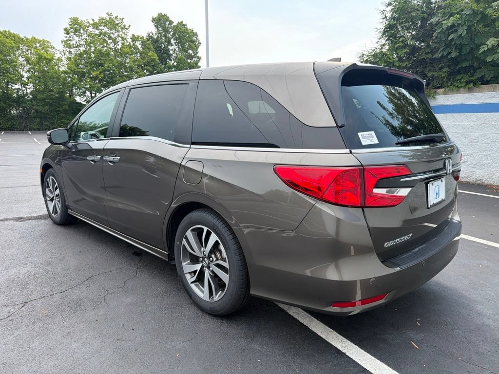 Certified 2022 Honda Odyssey Touring image 3