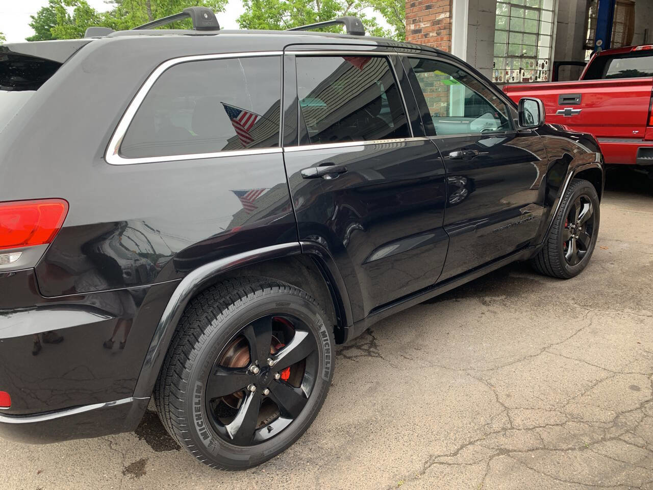 Used 2014 Jeep Grand Cherokee Altitude AWD/4WD image 4