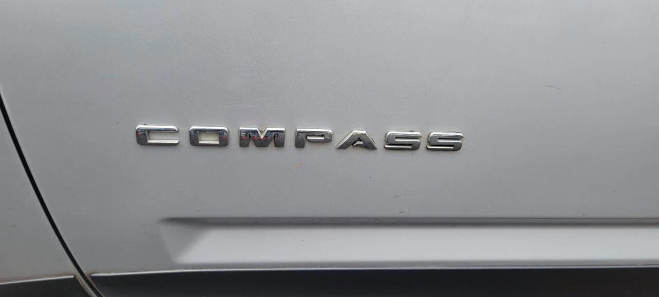 Used 2012 Jeep Compass Sport image 4