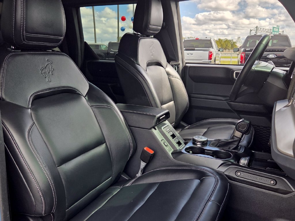Used 2025 Ford Bronco Outer Banks AWD/4WD image 13