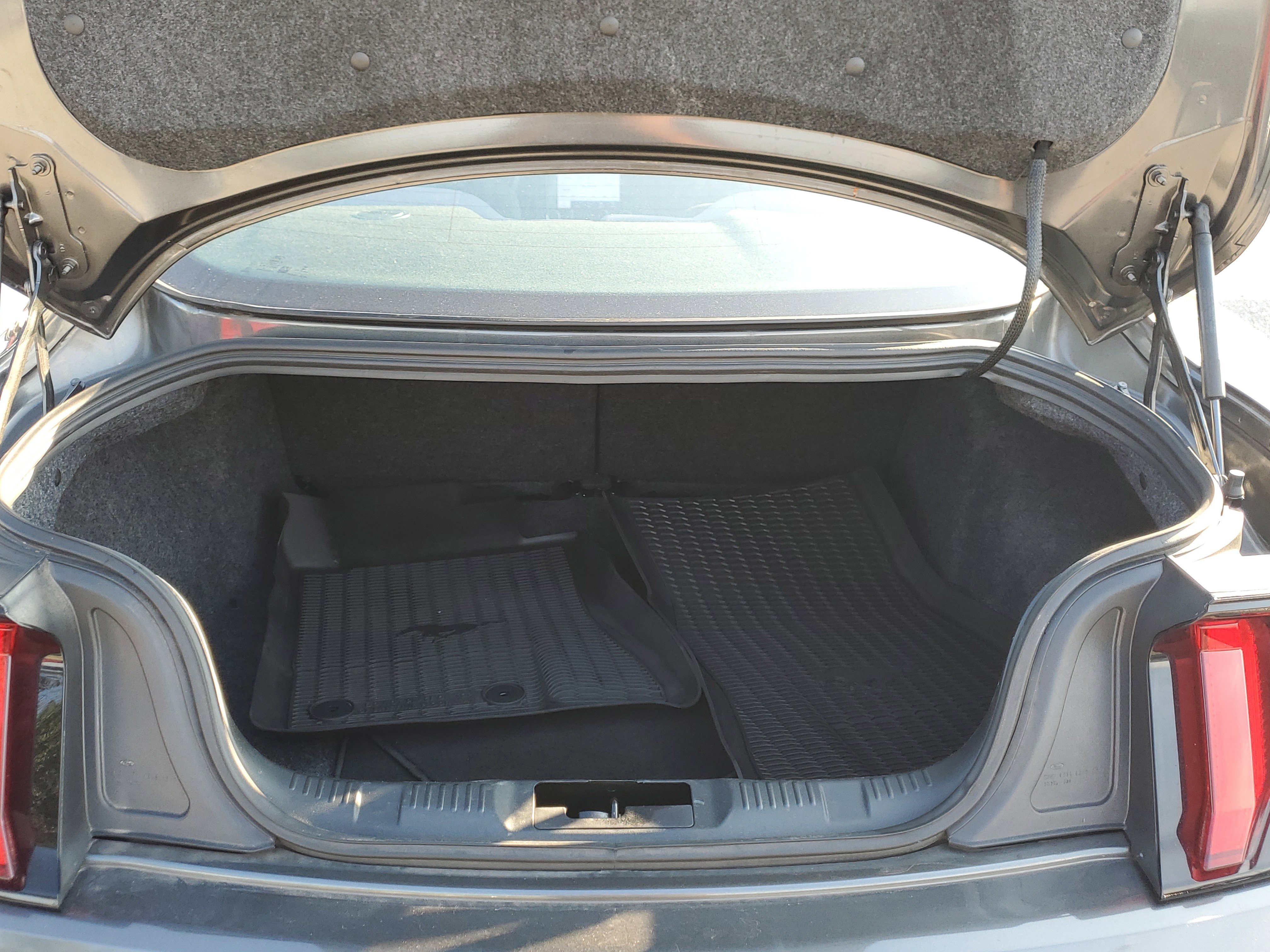 Used 2020 Ford Mustang EcoBoost w/ 2.3L High Performance Package image 9