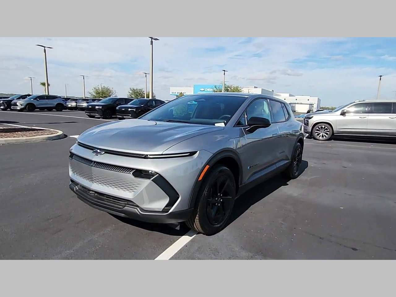 New 2026 Chevrolet Equinox EV LT w/ Comfort Package image 23