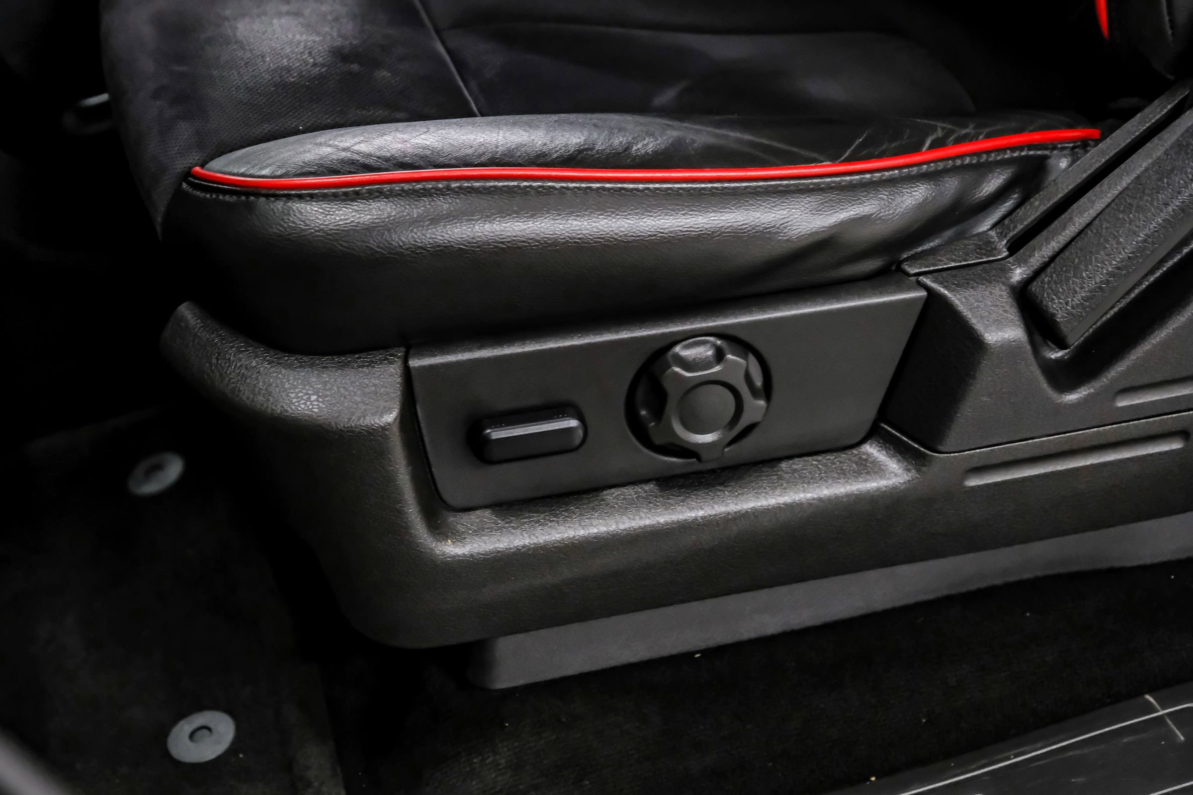 Used 2014 Ford F150 FX4 w/ FX Appearance Package image 21