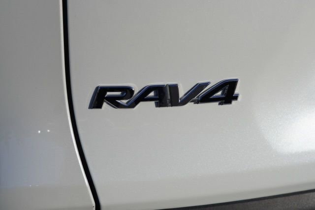 Certified 2023 Toyota RAV4 XLE Premium image 9